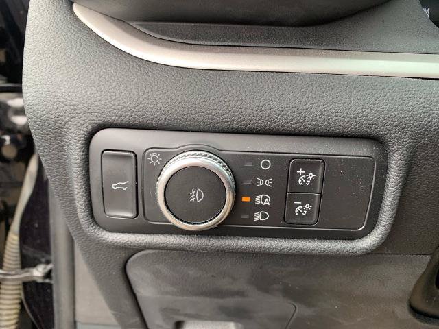 Certified 2021 Ford Explorer XLT w/ Equipment Group 202A AWD/4WD image 40