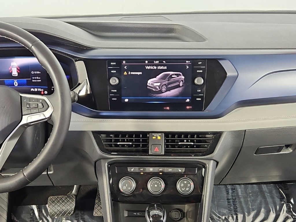Certified 2023 Volkswagen Taos SE FWD image 25