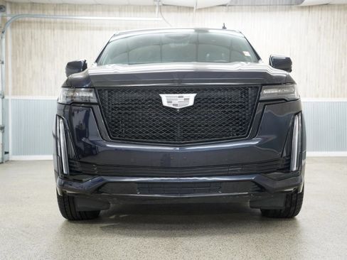 Used 2021 Cadillac Escalade Sport Platinum w/ LPO, ONYX Package image 2