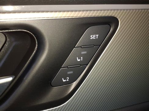 New 2026 Nissan Murano SL image 12