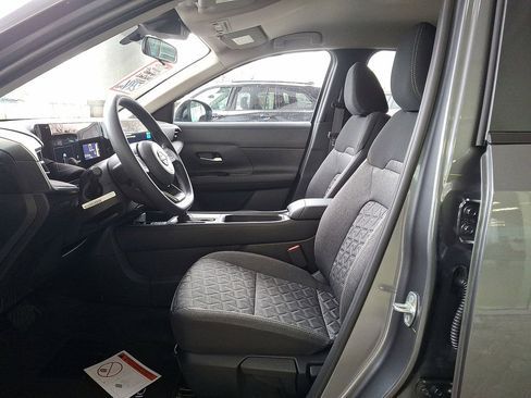 Used 2026 Nissan Kicks SV w/ Cold Weather Package image 11