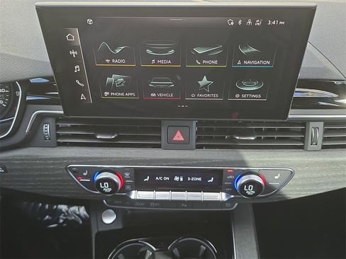 Used 2023 Audi A4 2.0T Premium w/ Convenience Package image 20