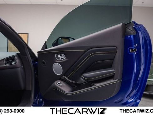 Used 2023 Aston Martin V8 Vantage Coupe RWD image 71