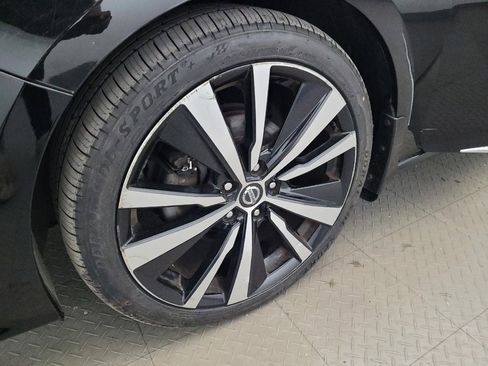 Used 2019 Nissan Altima 2.5 SR FWD image 31