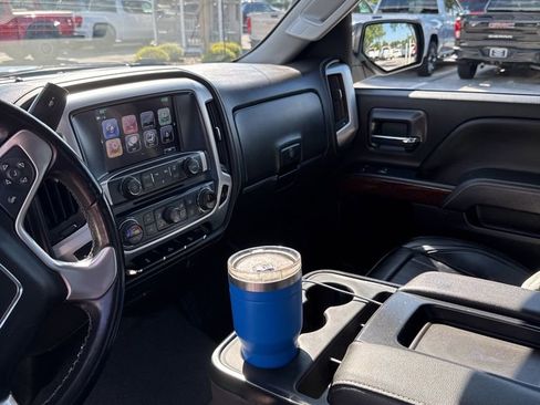Used 2019 GMC Sierra 1500 SLE w/ SLE Value Package AWD/4WD image 9