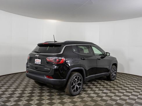 New 2026 Jeep Compass Limited image 9