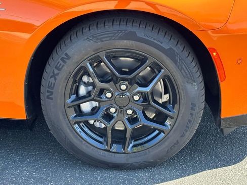 New 2025 Dodge Charger Daytona R/T w/ Sun & Sound Package AWD/4WD image 11