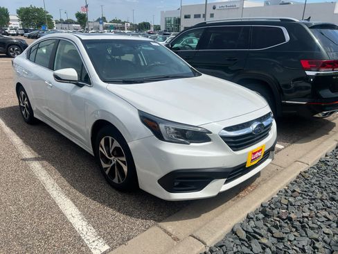 Used 2022 Subaru Legacy Premium AWD/4WD image 2