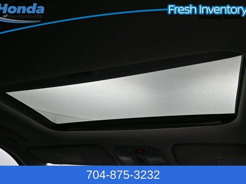 Used 2023 Kia Telluride S w/ S Sunroof Package AWD/4WD image 16