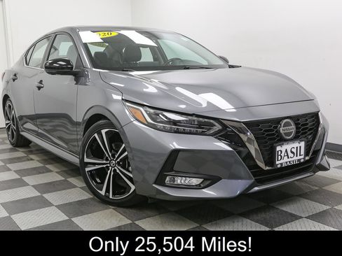 Used 2020 Nissan Sentra SR w/ Premium Package FWD image 2