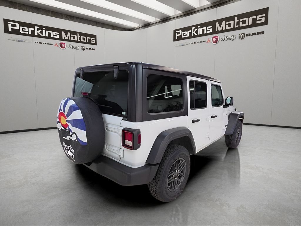 Used 2024 Jeep Wrangler Unlimited Sport AWD/4WD image 5