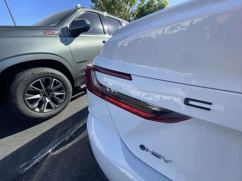 Used 2026 Toyota Camry SE image 12