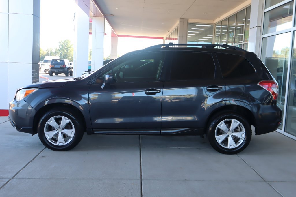 Used 2016 Subaru Forester 2.5i Premium AWD/4WD image 4