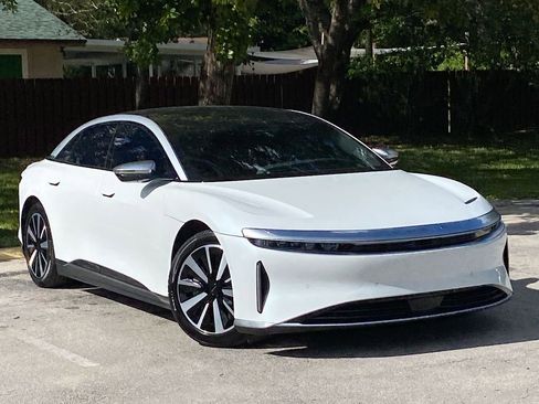 Used 2022 Lucid Air Grand Touring image 3