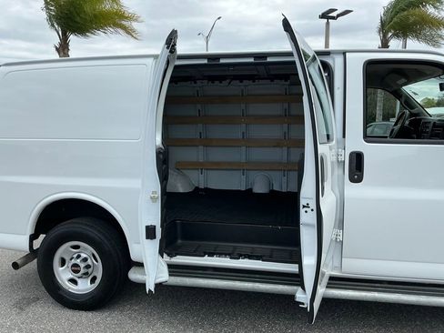 Used 2024 GMC Savana 2500 Work Van w/ Driver Convenience Package image 18