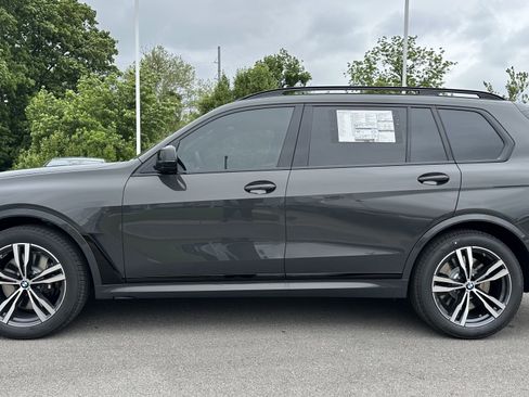 Used 2026 BMW X7 M60i AWD/4WD image 7