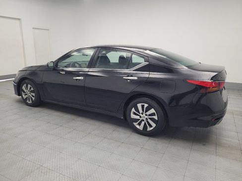 Used 2023 Nissan Altima 2.5 S FWD image 3