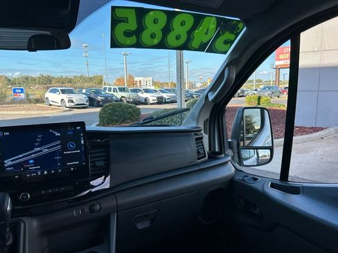 Used 2023 Ford Transit 350 XLT image 10