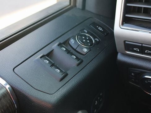 Used 2020 Ford F250 Lariat w/ Lariat Value Package image 32