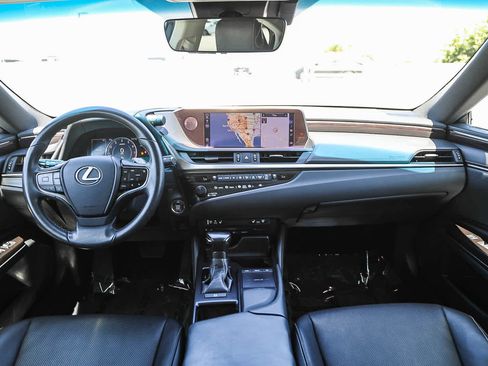 Used 2019 Lexus ES 350 w/ Premium Package FWD image 12
