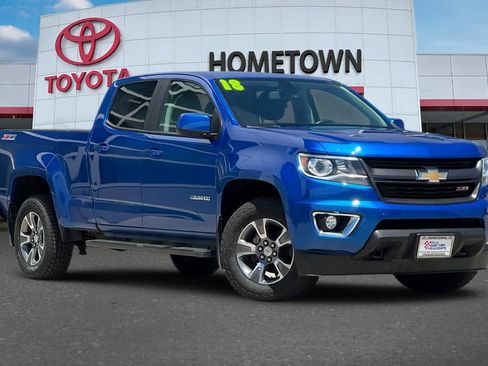 Used 2018 Chevrolet Colorado Z71 AWD/4WD image 2