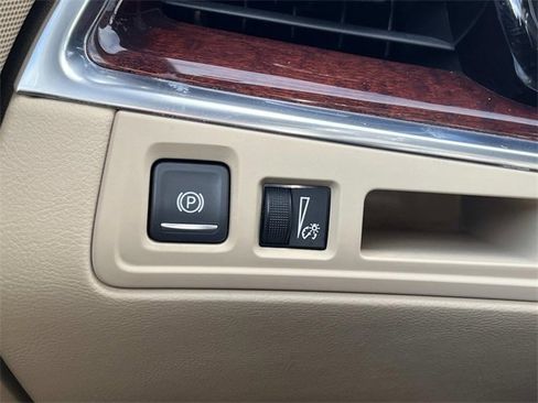 Used 2019 Cadillac XT5 Luxury image 30