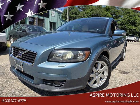 Used 2010 Volvo C30 T5 R-Design FWD image 1
