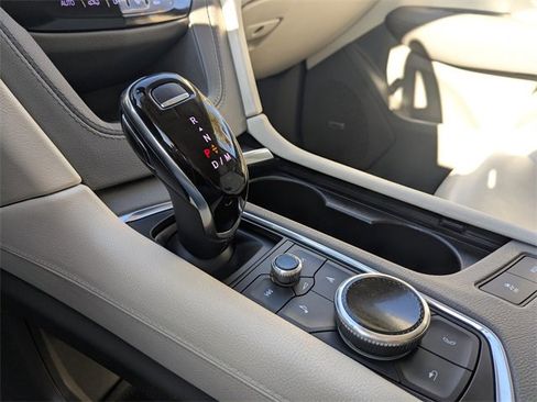 Used 2023 Cadillac XT5 Premium Luxury image 26