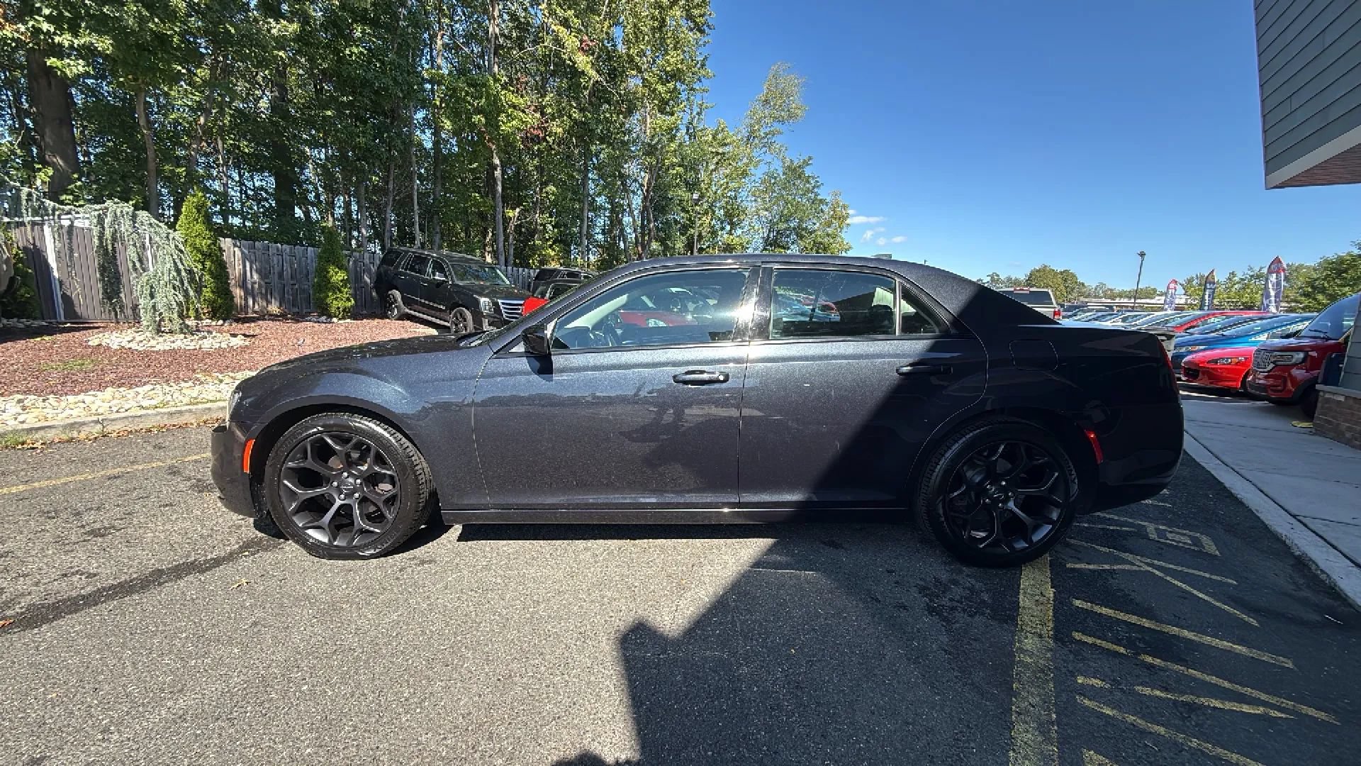 Used 2019 Chrysler 300 Touring w/ Sport Appearance Package RWD image 3