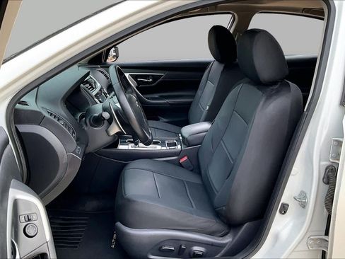 Used 2018 Nissan Altima 3.5 SL FWD image 8