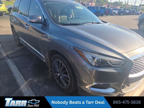 Used 2017 INFINITI QX60 Luxe w/ Deluxe Technology Package AWD/4WD image 3