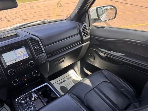 Used 2018 Ford Expedition Max Limited AWD/4WD image 18