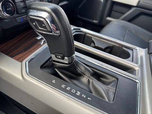 Used 2015 Ford F150 Lariat AWD/4WD image 24