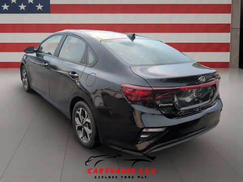 Used 2020 Kia Forte LXS FWD image 4