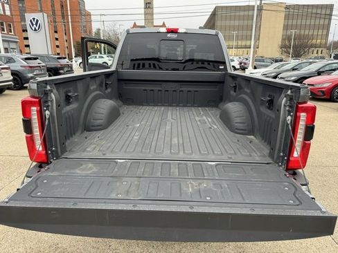 Used 2023 Ford F250 Lariat w/ FX4 Off-Road Package image 9
