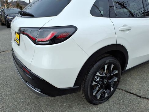 New 2026 Honda HR-V EX-L image 16