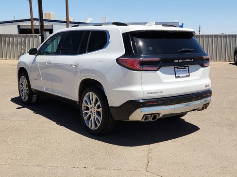 Used 2024 GMC Acadia Denali w/ Super Cruise Package FWD image 3
