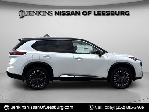 New 2026 Nissan Rogue Platinum w/ Platinum Premium Package AWD/4WD image 2