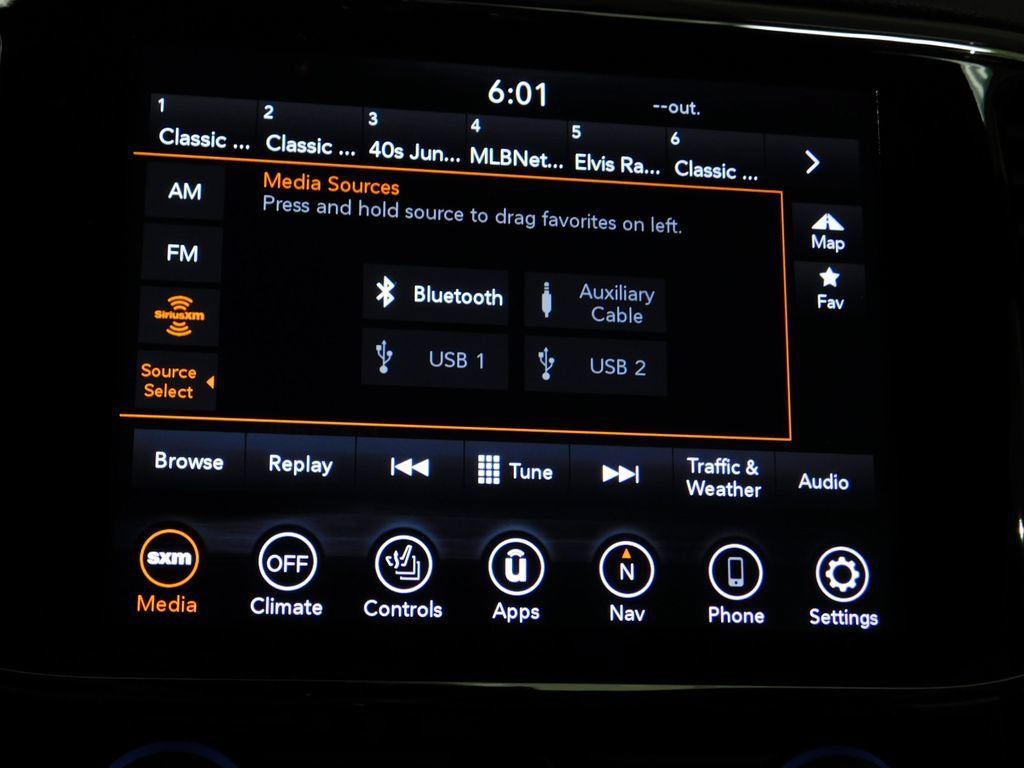 Used 2020 Jeep Grand Cherokee Altitude AWD/4WD image 47