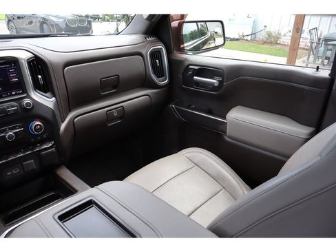 Used 2019 Chevrolet Silverado 1500 LTZ w/ LTZ Plus Package AWD/4WD image 22
