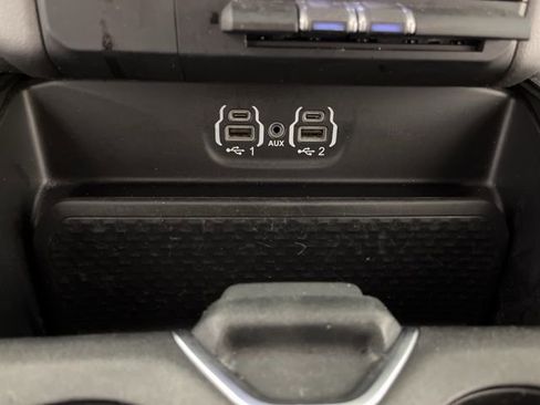 Used 2024 RAM 1500 Laramie image 28