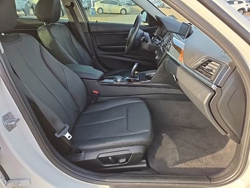 Used 2015 BMW 320i Sedan image 15