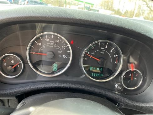 Used 2017 Jeep Wrangler Unlimited Rubicon w/ Dual Top Group image 21