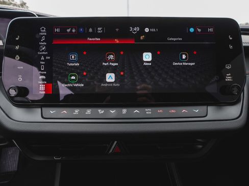 Used 2024 Dodge Charger R/T Scat Pack w/ Plus Group image 18