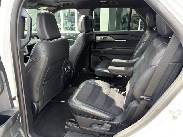 Used 2025 Ford Explorer ST w/ Sun And Sound Package AWD/4WD image 15