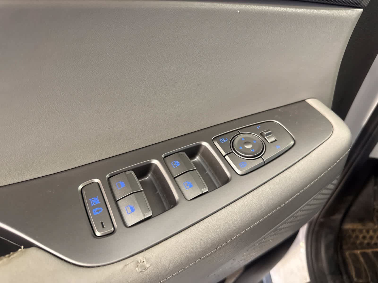 Used 2020 Hyundai Palisade SEL w/ Convenience Package FWD image 17