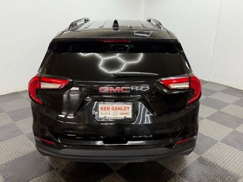 Certified 2023 GMC Terrain SLE w/ Driver Convenience Package image 10
