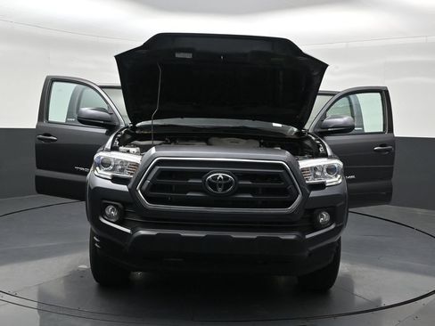 Used 2023 Toyota Tacoma SR5 RWD image 37