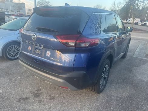 Used 2021 Nissan Rogue SV image 16