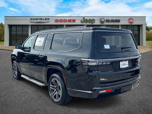 New 2026 Jeep Grand Wagoneer L 4WD image 31
